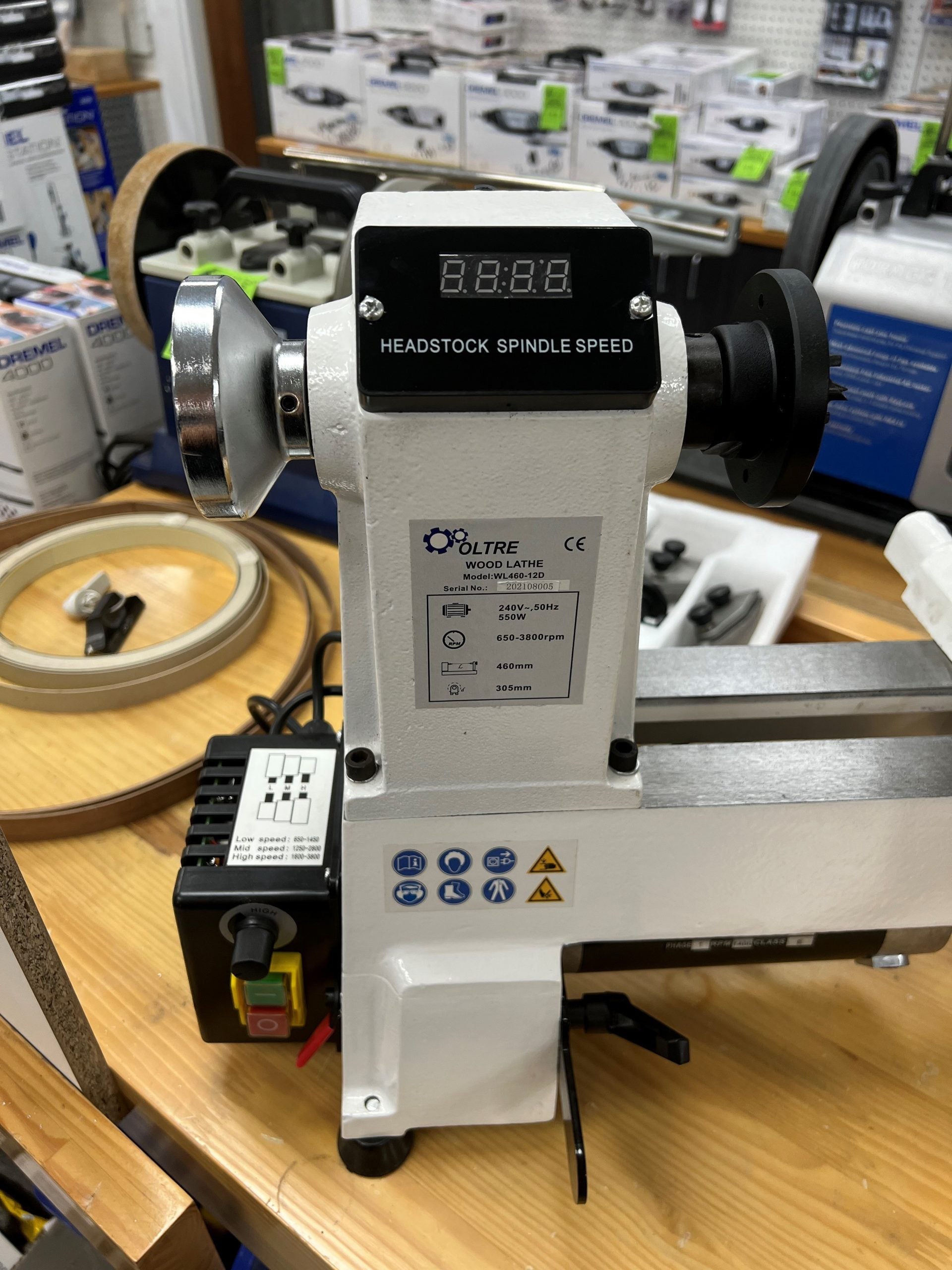 Oltre 305mm (12") Swing x 460mm (18") Between Centres Woodturning Midi Economy Bench Lathe with Variable Speed 0.75HP 240V WL460-12D