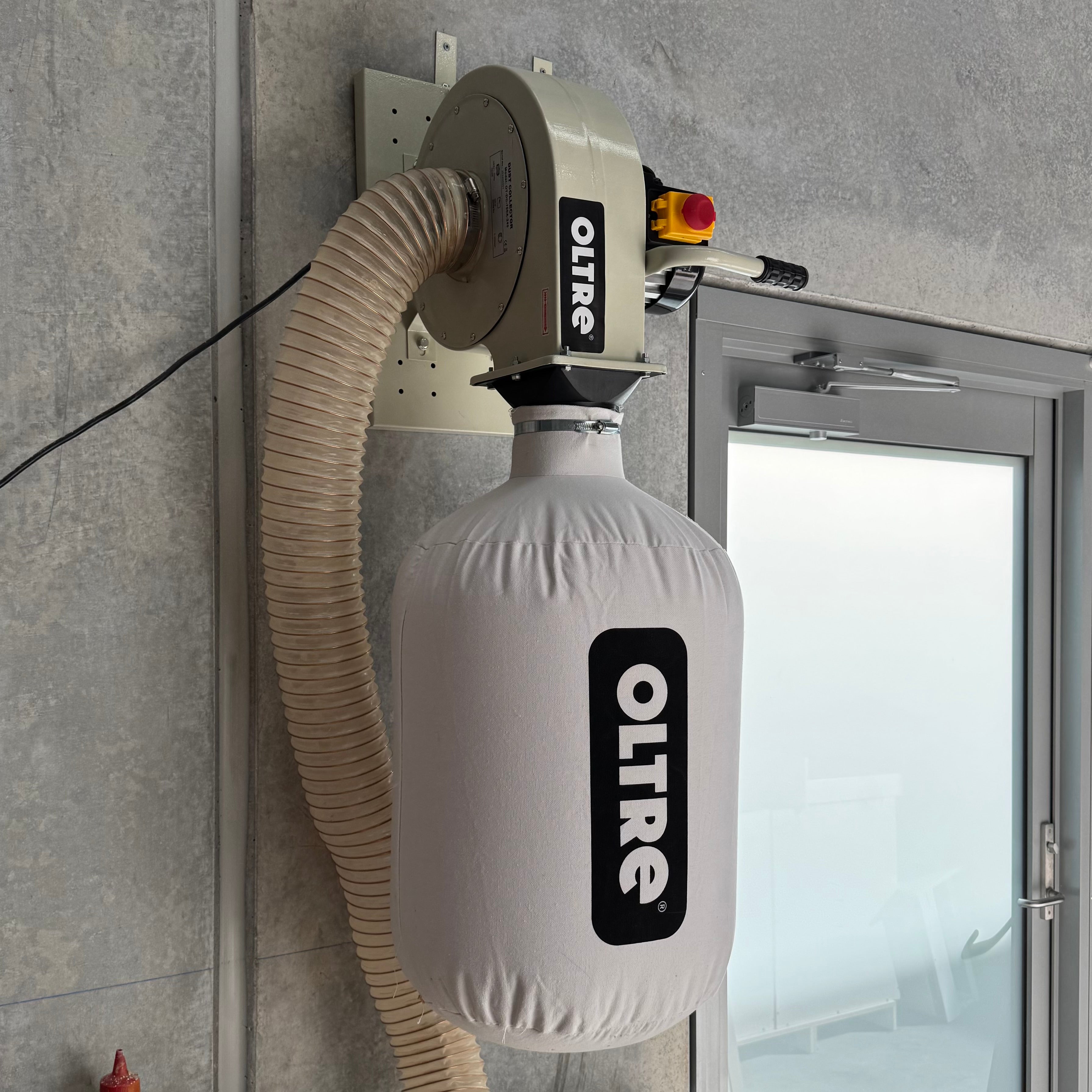 Dust Collector 240V 1HP 1 x Filter Element (Horizontal Bag) 500CFM OT-DC-700A by Oltre